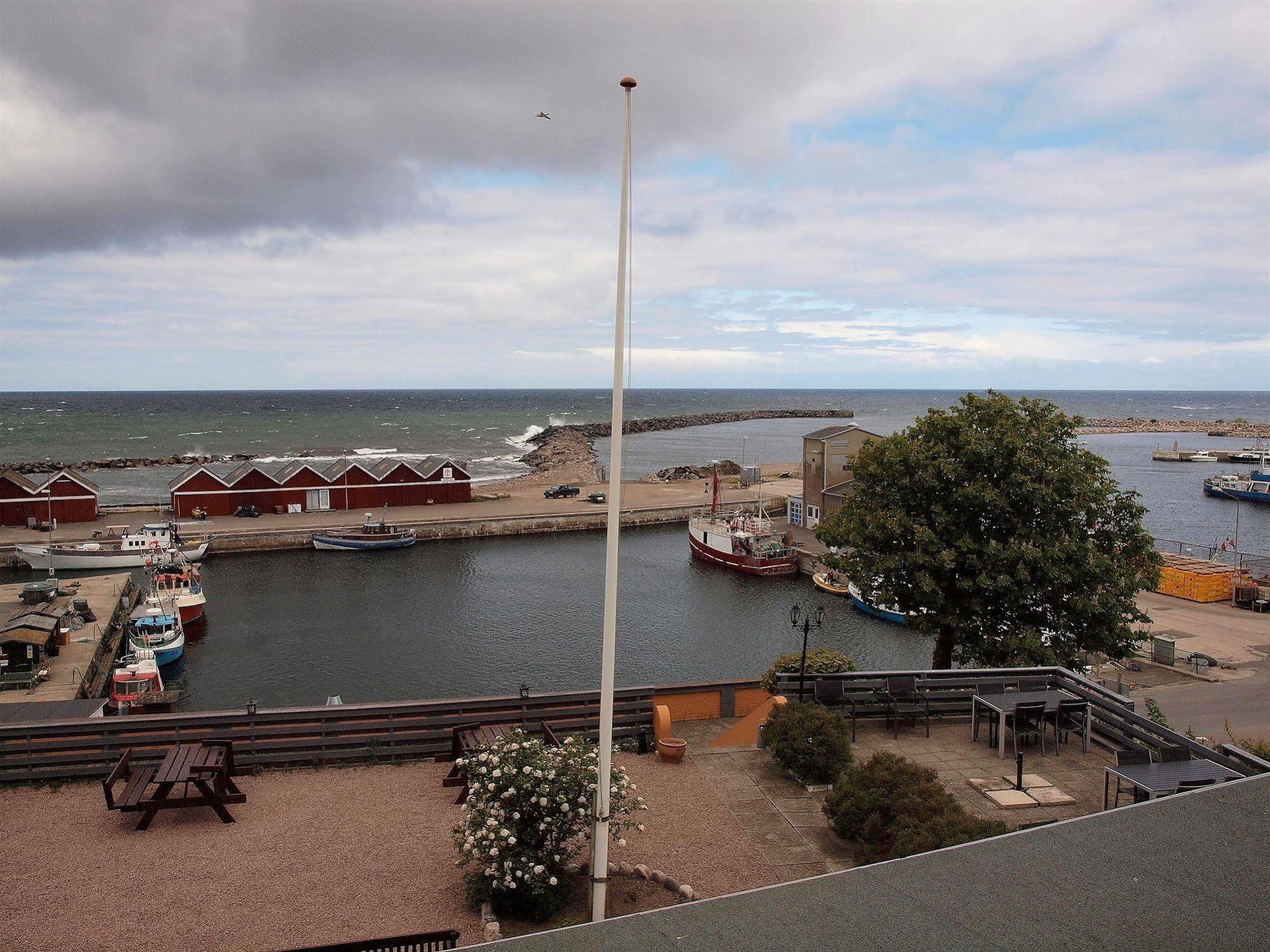 Hotel Kysten Hasle Exteriér fotografie